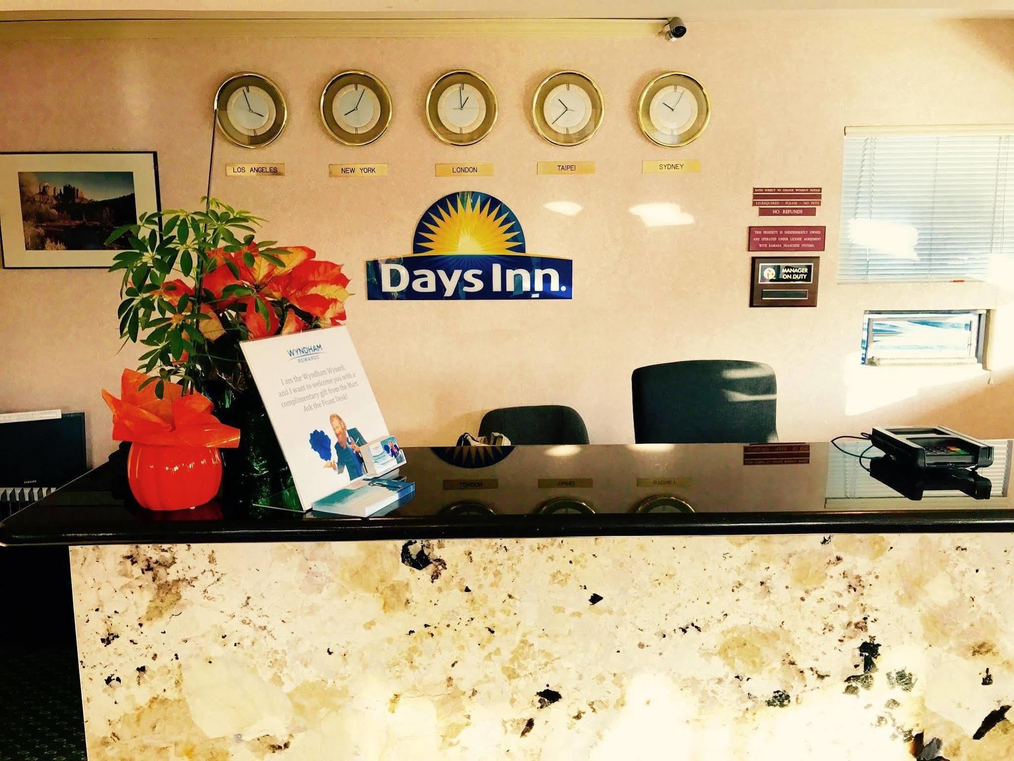 Days Inn By Wyndham Anaheim Near The Park מראה חיצוני תמונה